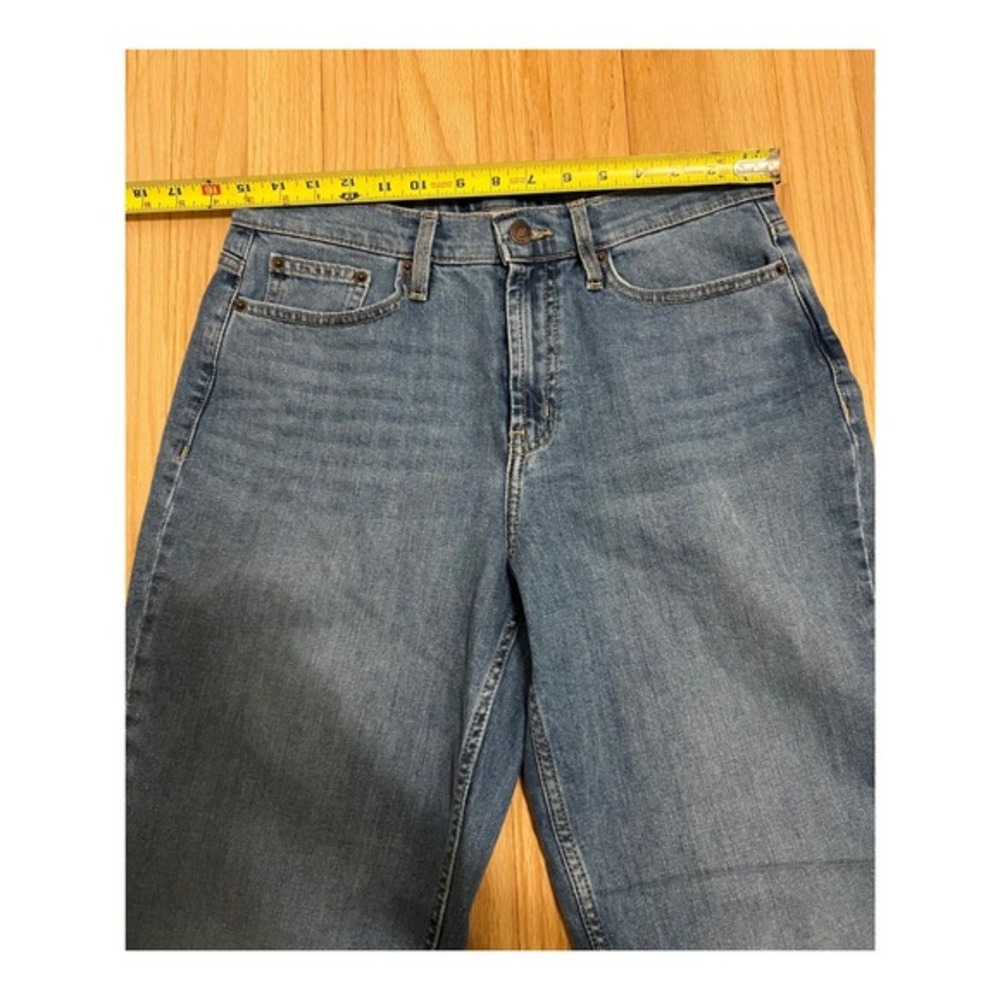 Calvin Klein Jeans Womens Blue Wash Cropped Straight Leg Raw Hem Denim Size 6 - Picture 5 of 6